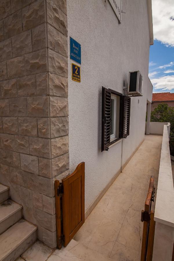 Kos Apartments Бол Экстерьер фото