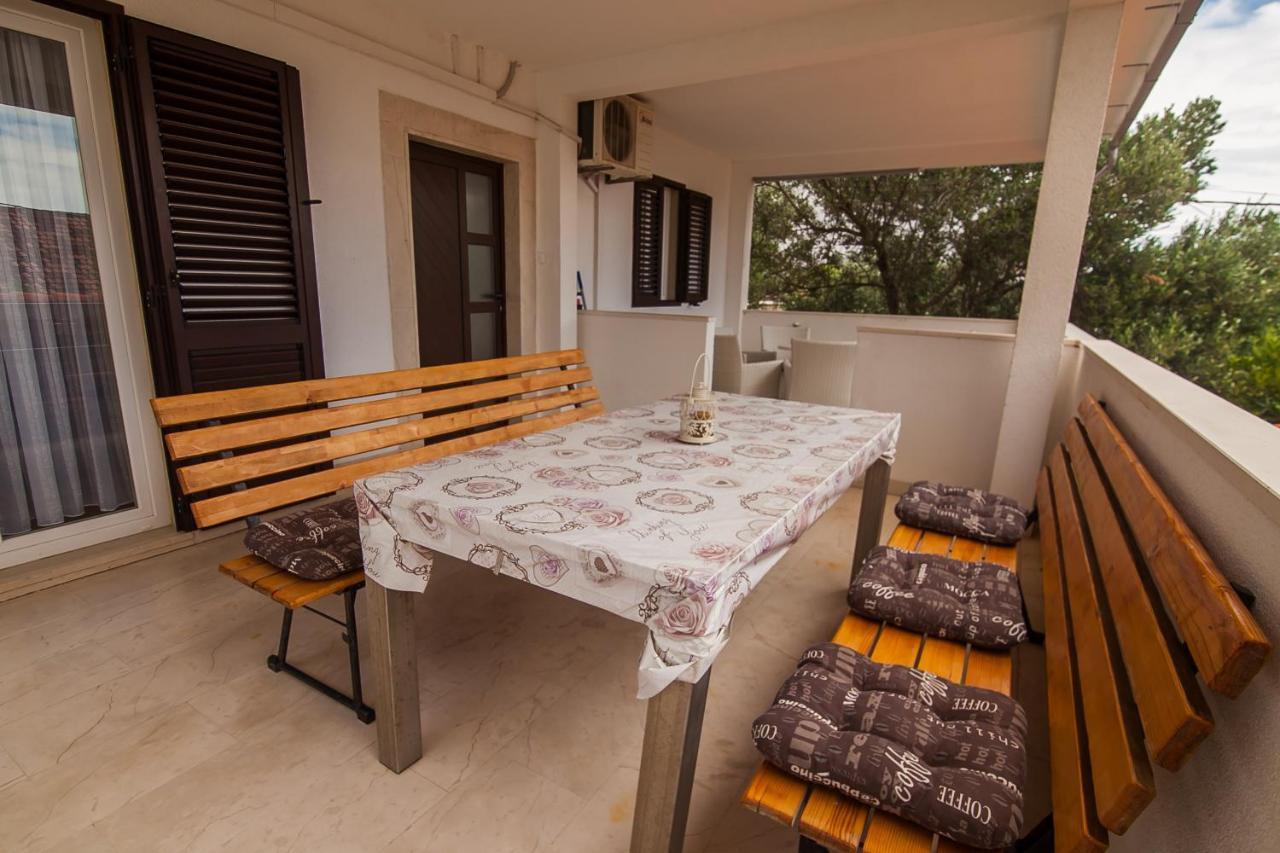 Kos Apartments Бол Экстерьер фото